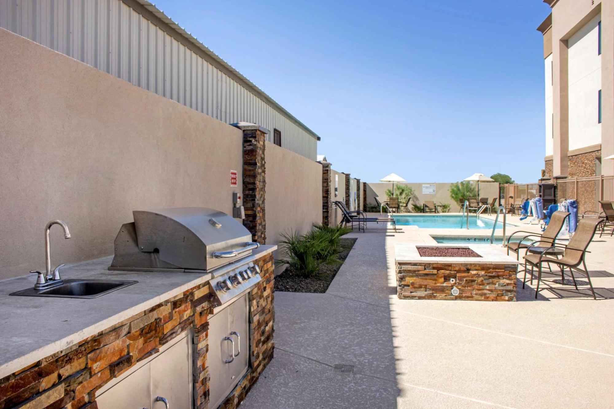 Hampton Inn Parker, Az Luaran gambar