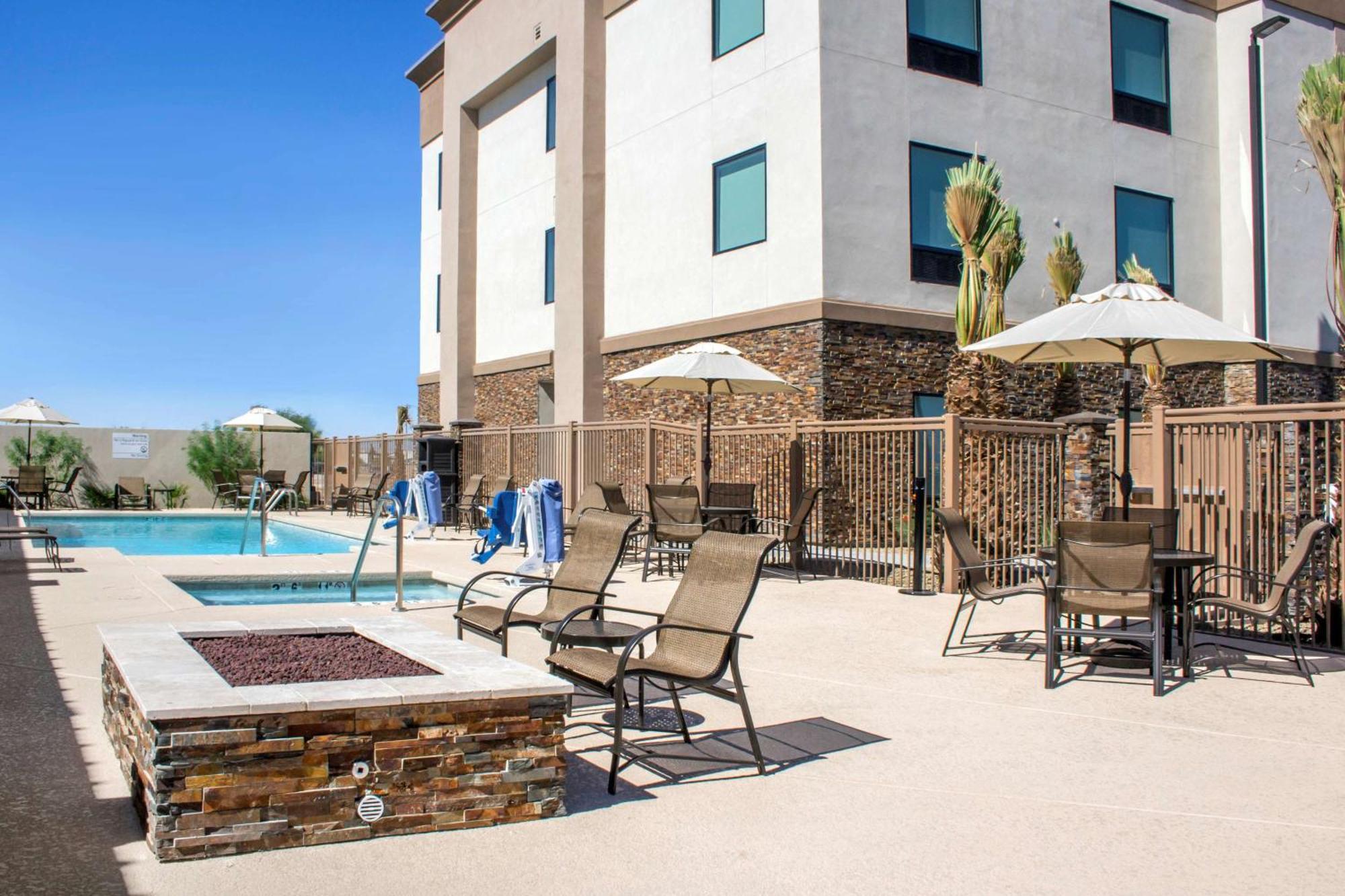 Hampton Inn Parker, Az Luaran gambar